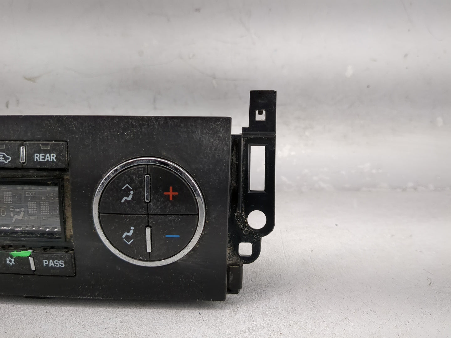 2007-2011 Chevrolet Suburban 1500 Climate Control Module Temperature AC/Heater Replacement P/N:25936130 386130R032330041 Fit