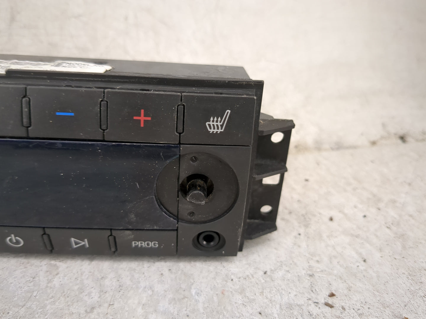 2007-2014 Chevrolet Suburban 1500 Climate Control Module Temperature AC/Heater Replacement P/N:664766 15886277 Fits OEM Used