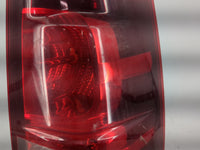 2007-2014 Chevrolet Suburban 1500 Tail Light Assembly Passenger Right OEM Fits Fits 2007 2008 2009 2010 2011 2012 2013 2014 