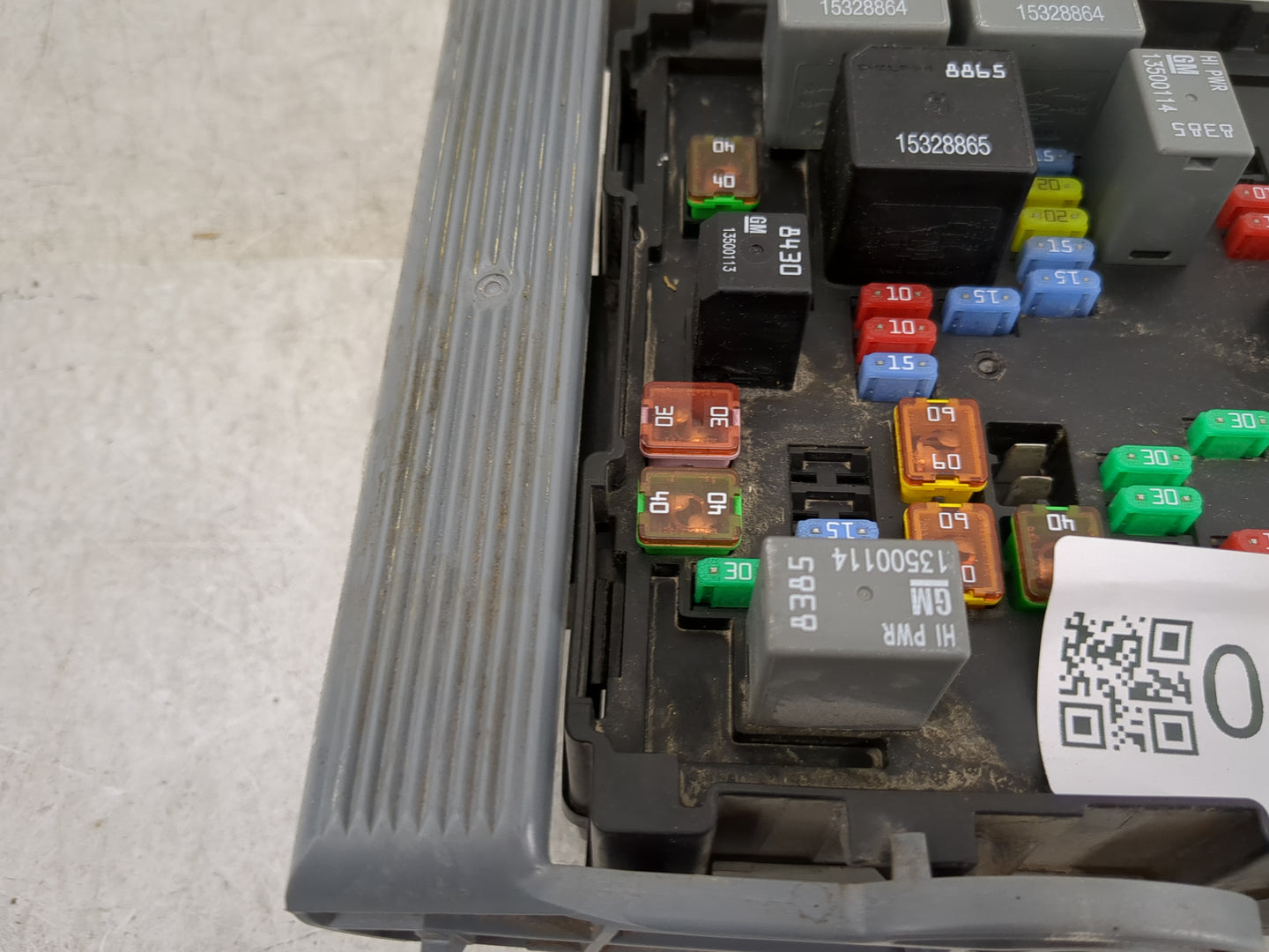 2010-2014 Chevrolet Suburban 1500 Fusebox Fuse Box Panel Relay Module P/N:25941368 13500114 Fits Fits 2010 2011 2012 2013 20