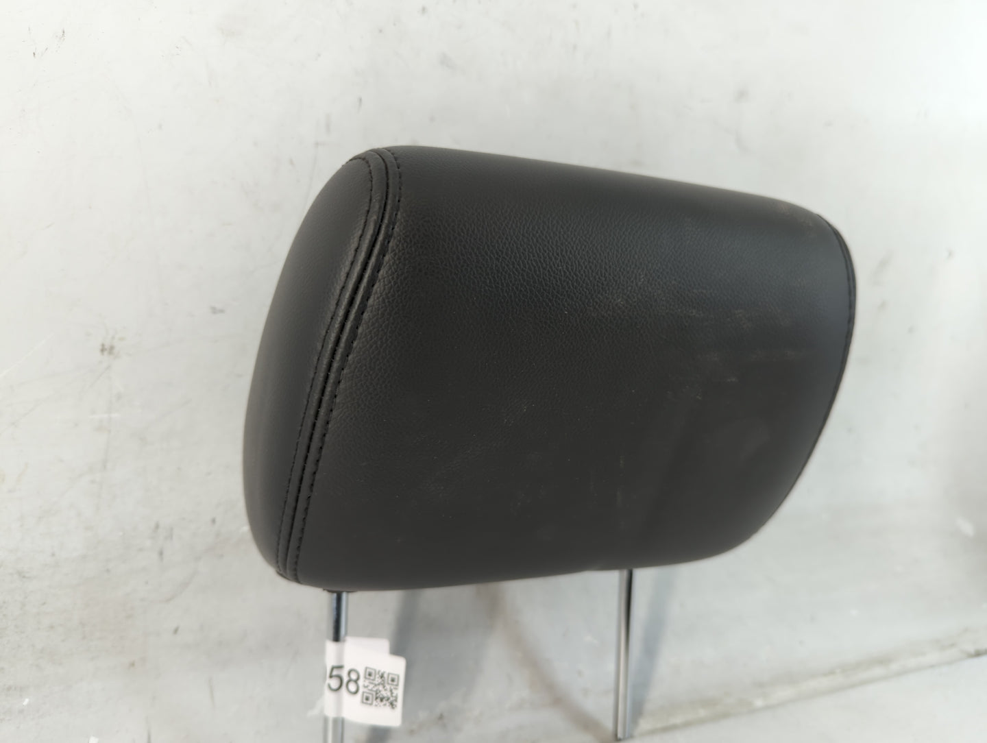 2010-2011 Chevrolet Tahoe Headrest Head Rest Rear Seat Fits Fits 2010 2011 OEM Used Auto Parts - Oemusedautoparts1.com