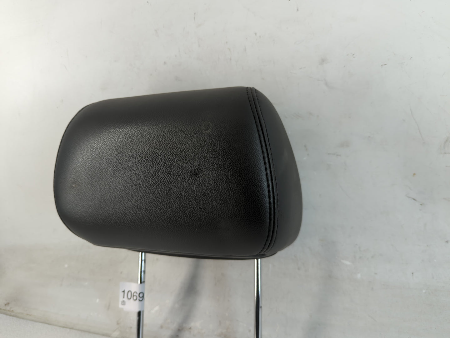 2011 Chevrolet Tahoe Headrest Head Rest Front Driver Passenger Seat Fits OEM Used Auto Parts - Oemusedautoparts1.com