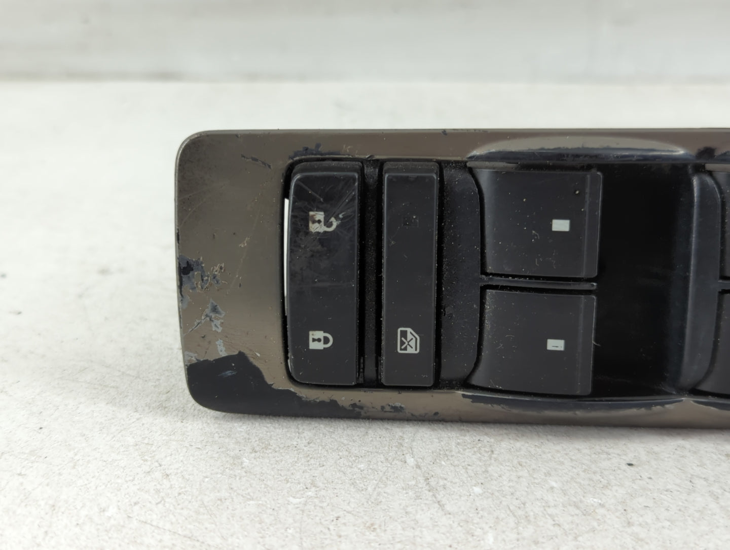 2011 Chevrolet Tahoe Master Power Window Switch Replacement Driver Side Left P/N:20877335AA Fits OEM Used Auto Parts - Oemus