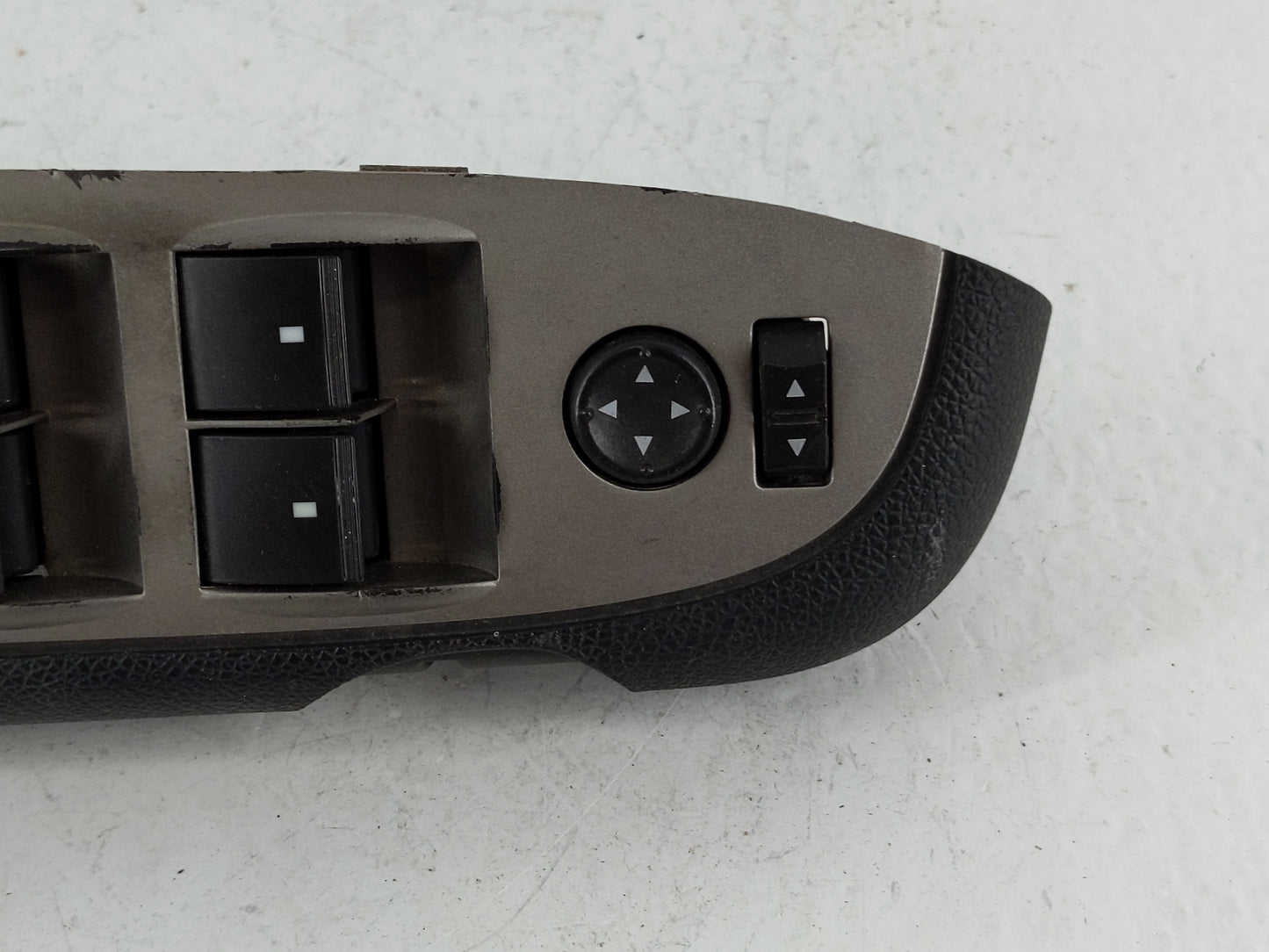 2011 Chevrolet Tahoe Master Power Window Switch Replacement Driver Side Left P/N:20945129 Fits OEM Used Auto Parts - Oemused