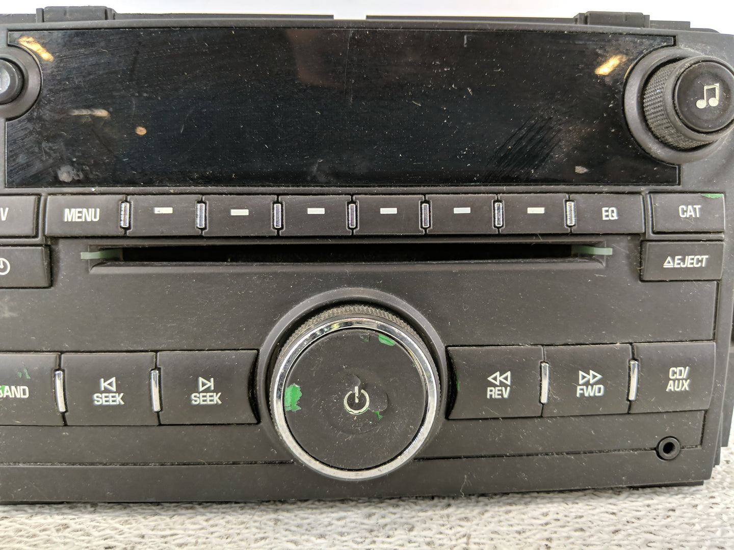 2010-2014 Chevrolet Tahoe Radio AM FM Cd Player Receiver Replacement P/N:20934593 Fits OEM Used Auto Parts - Oemusedautopart