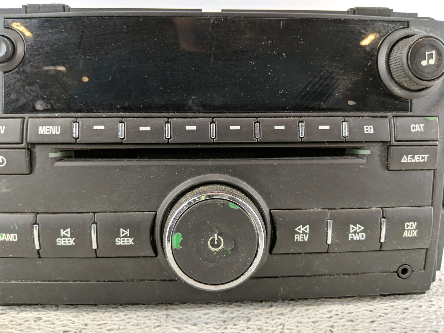2010-2014 Chevrolet Tahoe Radio AM FM Cd Player Receiver Replacement P/N:20934593 Fits OEM Used Auto Parts - Oemusedautopart