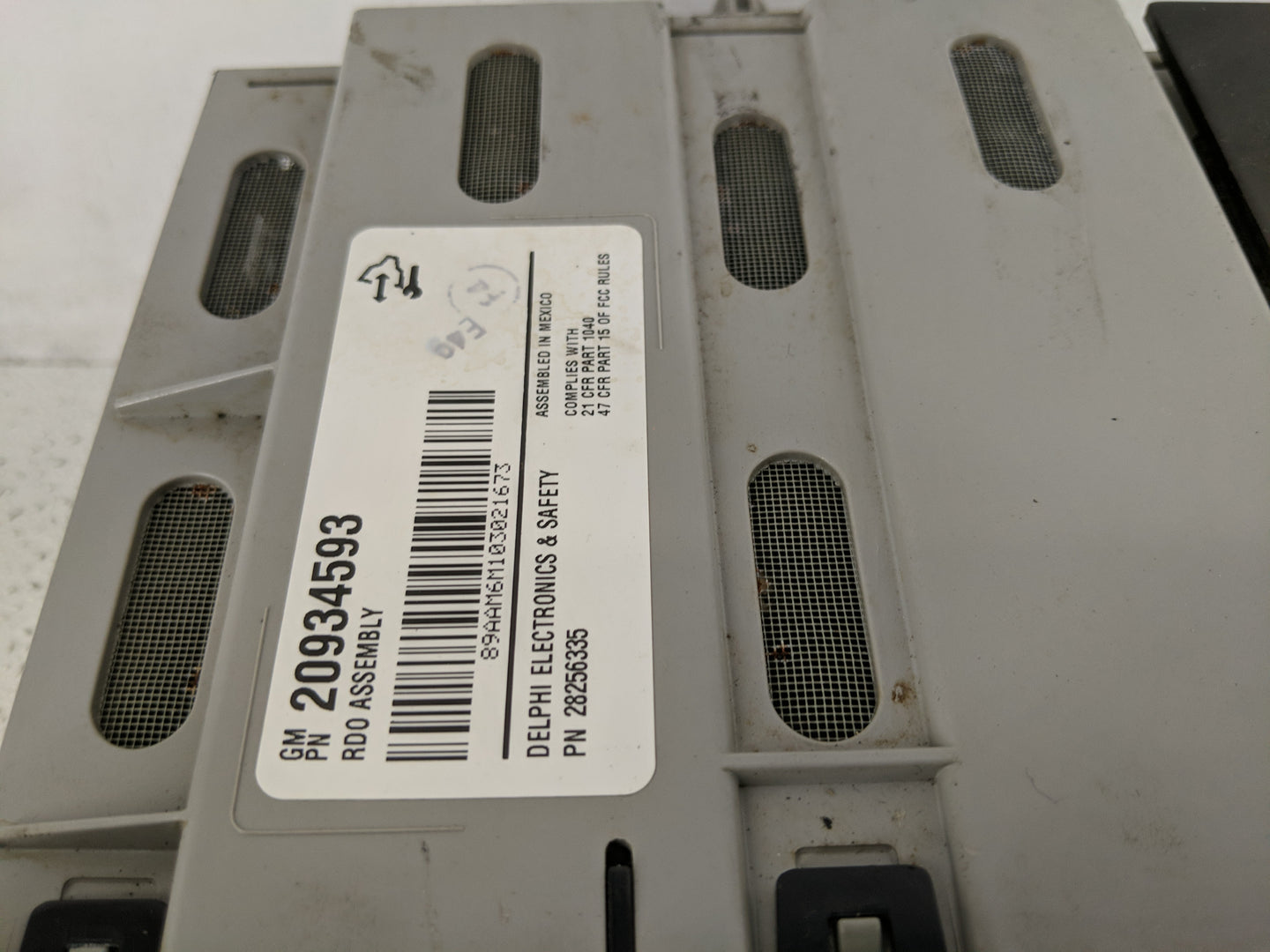 2010-2014 Chevrolet Tahoe Radio AM FM Cd Player Receiver Replacement P/N:20934593 Fits OEM Used Auto Parts - Oemusedautopart