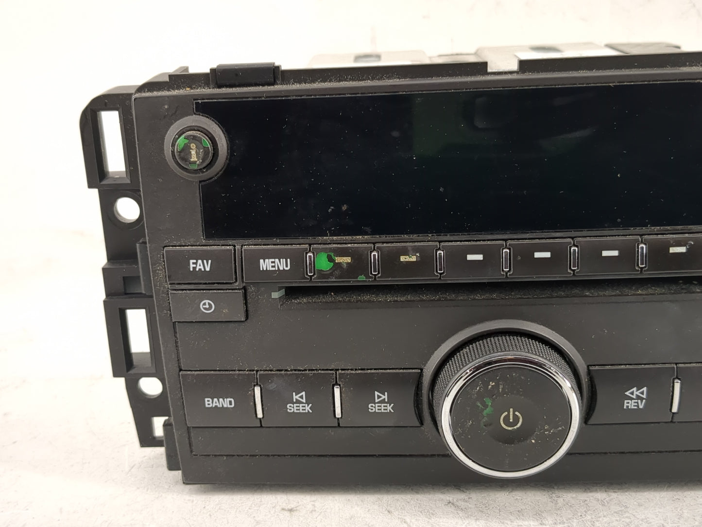 2010-2014 Chevrolet Tahoe Radio AM FM Cd Player Receiver Replacement P/N:20934593 Fits OEM Used Auto Parts - Oemusedautopart