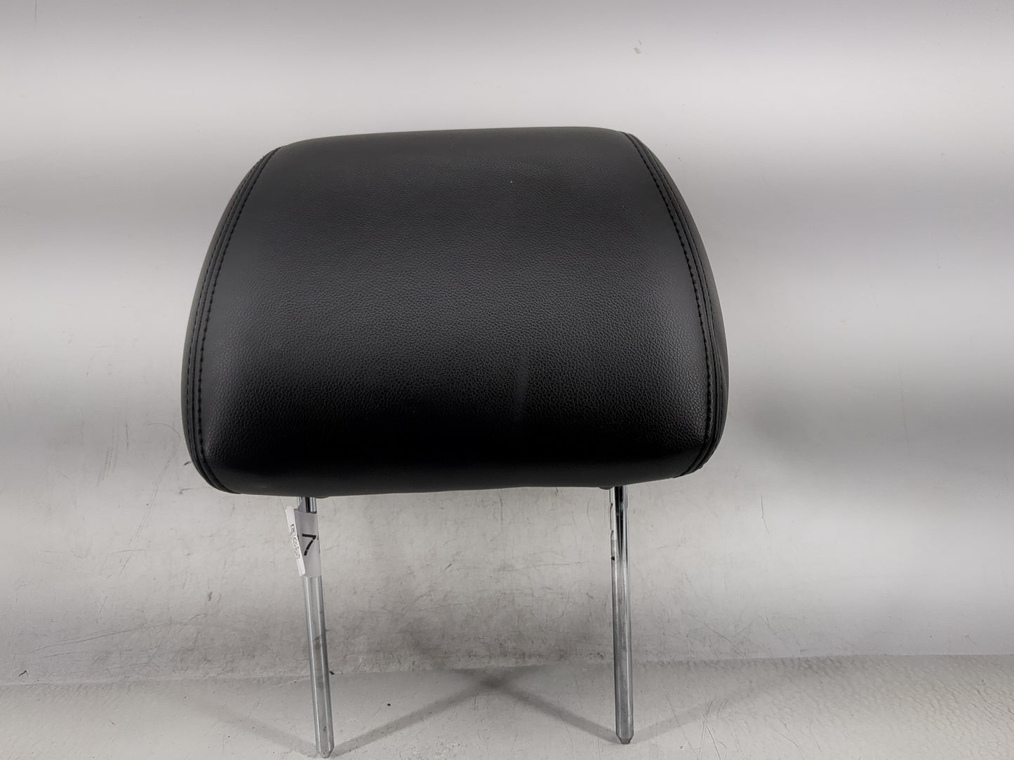 2011 Chevrolet Tahoe Headrest Head Rest Front Driver Passenger Seat Fits OEM Used Auto Parts - Oemusedautoparts1.com