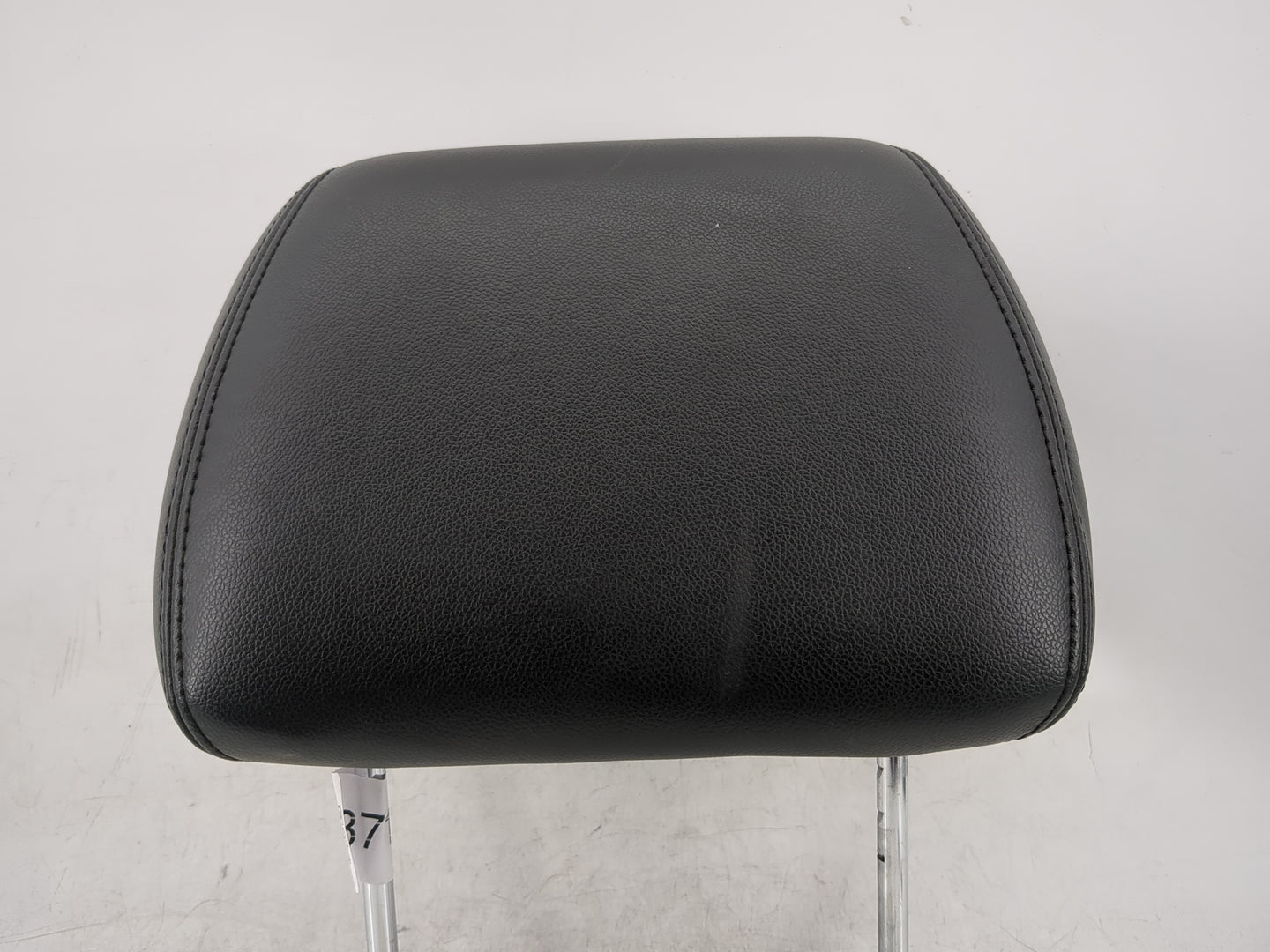 2011 Chevrolet Tahoe Headrest Head Rest Front Driver Passenger Seat Fits OEM Used Auto Parts - Oemusedautoparts1.com