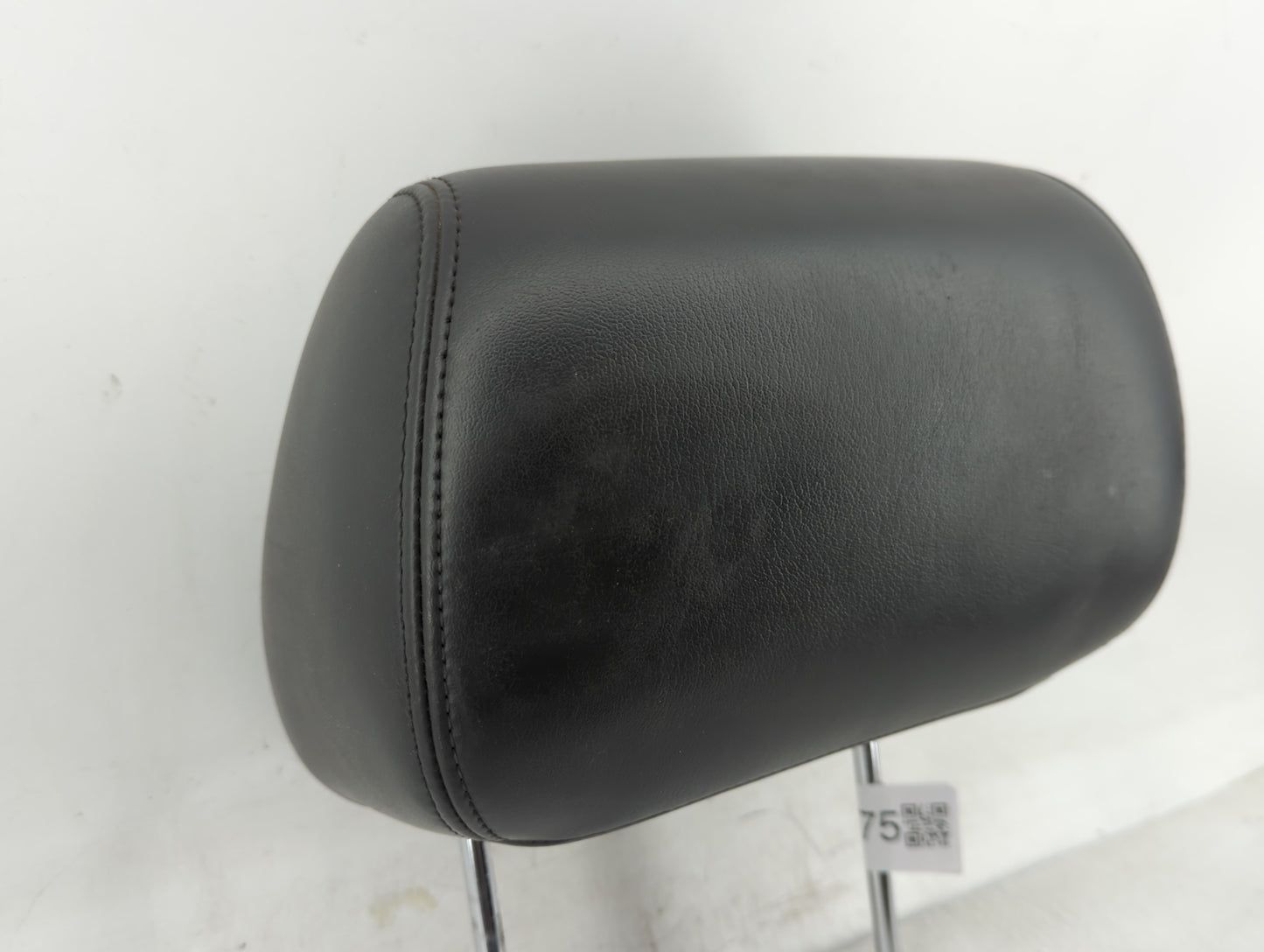 2010-2011 Chevrolet Tahoe Headrest Head Rest Front Driver Passenger Seat Fits Fits 2010 2011 OEM Used Auto Parts - Oemusedau