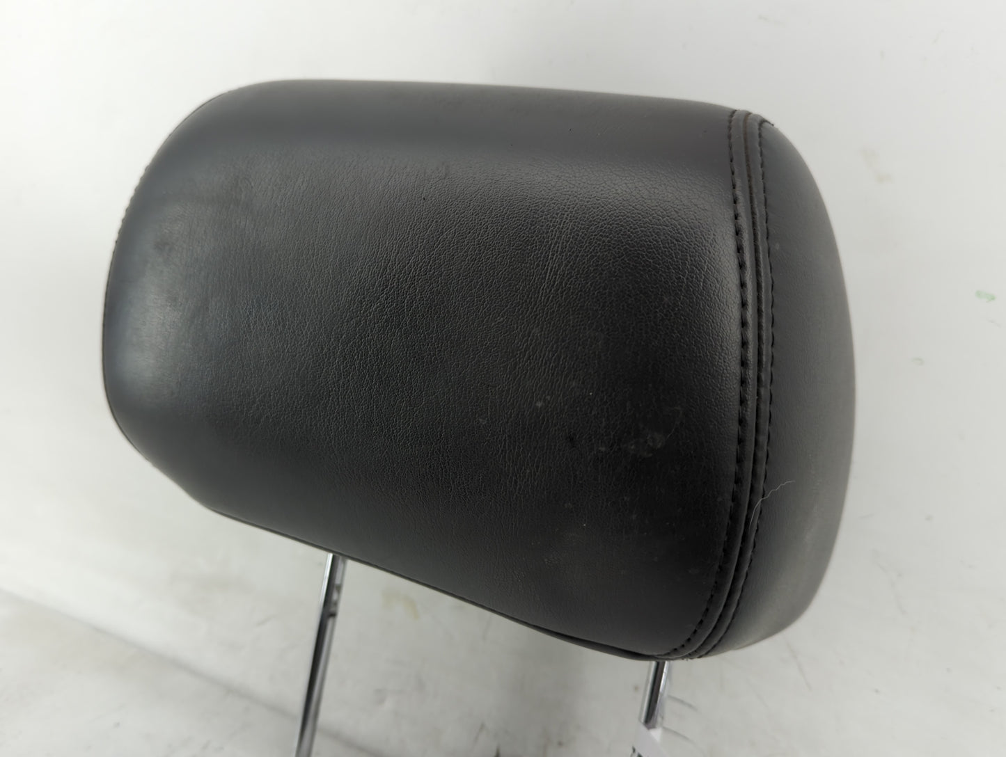 2010-2011 Chevrolet Tahoe Headrest Head Rest Front Driver Passenger Seat Fits Fits 2010 2011 OEM Used Auto Parts - Oemusedau