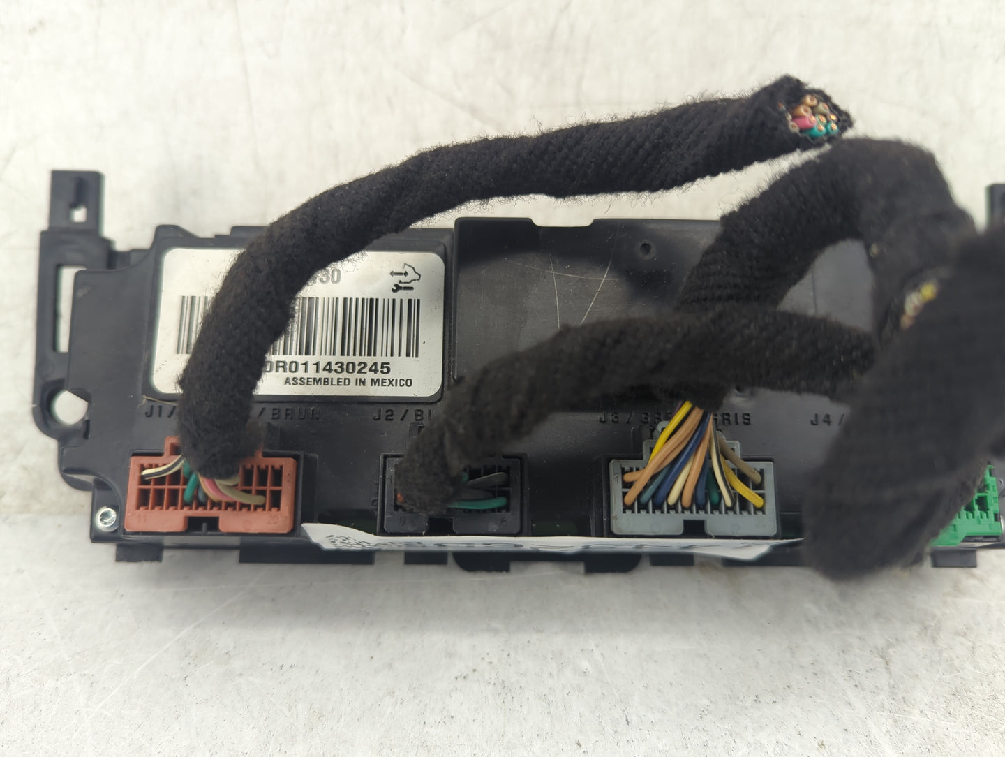 2007-2011 Chevrolet Tahoe Climate Control Module Temperature AC/Heater Replacement P/N:25936130 386130R011430245 Fits OEM Us