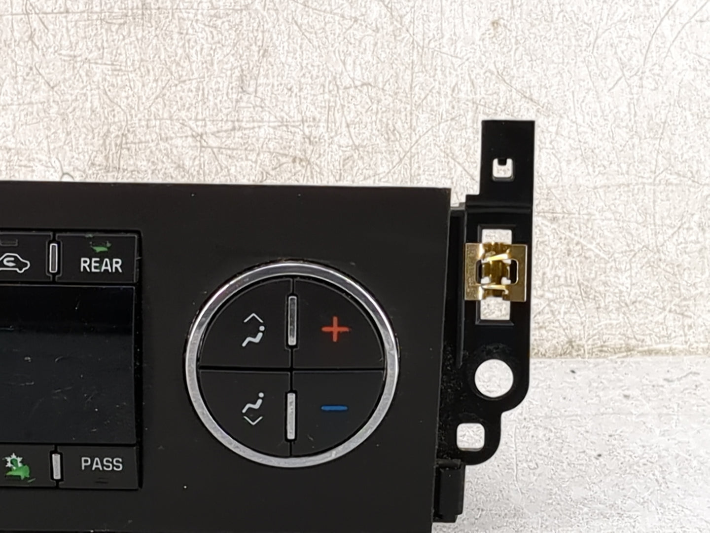 2007-2011 Chevrolet Tahoe Climate Control Module Temperature AC/Heater Replacement P/N:25936130 Fits Fits 2007 2008 2009 201