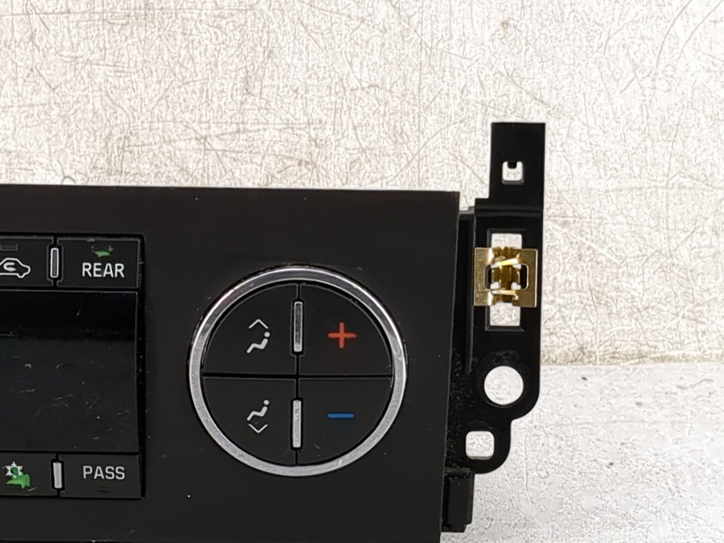 2007-2011 Chevrolet Tahoe Climate Control Module Temperature AC/Heater Replacement P/N:25936130 Fits Fits 2007 2008 2009 201