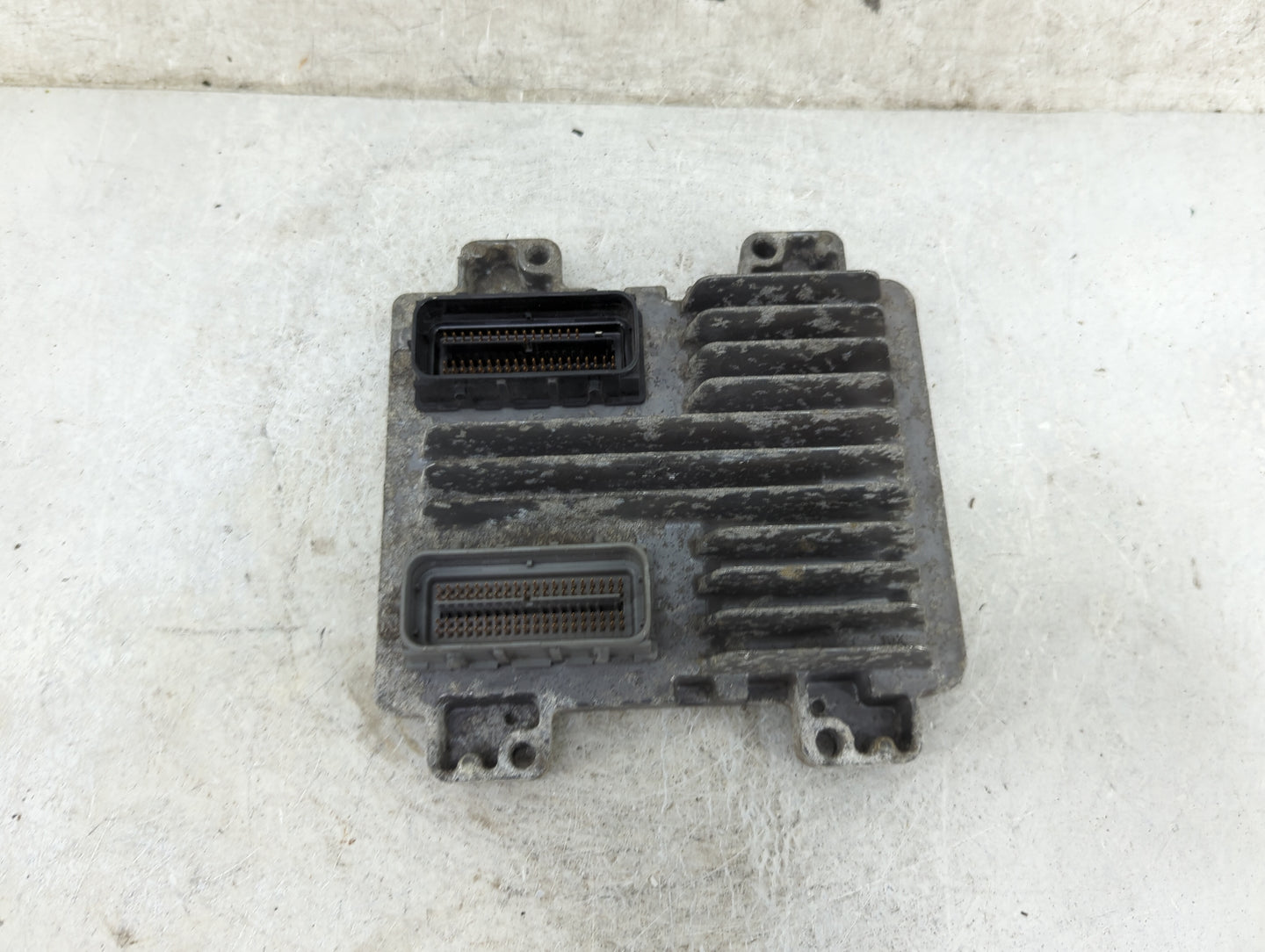 2010-2014 Chevrolet Tahoe PCM Engine Control Computer ECU ECM PCU OEM P/N:12639900 12633238 Fits OEM Used Auto Parts - Oemus