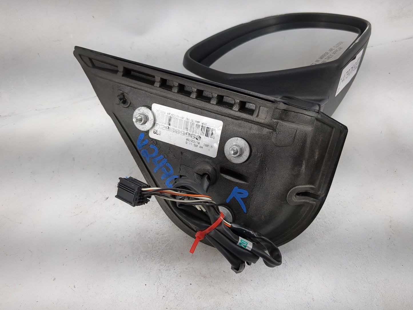 2007-2014 Chevrolet Tahoe Passenger Side View Mirror - Right Door Mirror OEM Used - Oemusedautoparts1.com