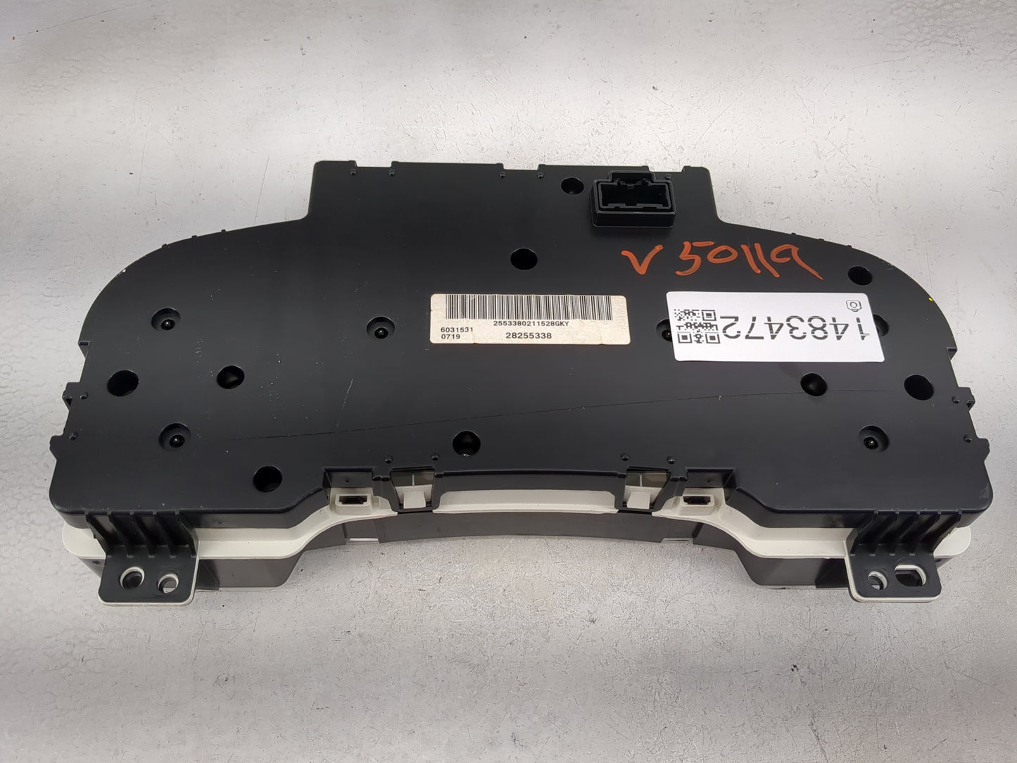 2009-2014 Chevrolet Tahoe Instrument Cluster Speedometer Gauges P/N:20964182 28255338 Miles: Fits OEM Used Auto Parts - Oemu
