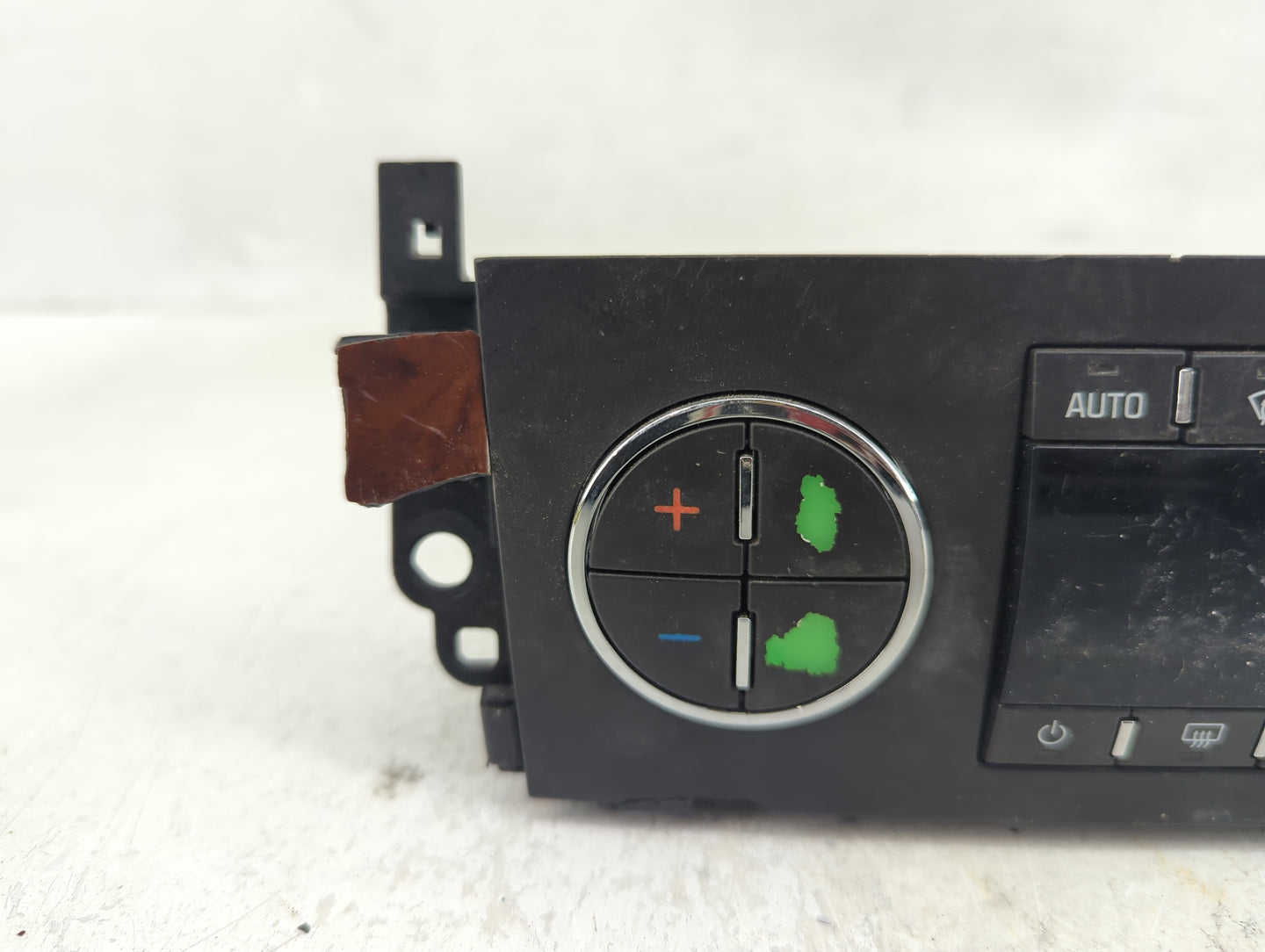 2007-2011 Chevrolet Tahoe Climate Control Module Temperature AC/Heater Replacement P/N:25936130 Fits Fits 2007 2008 2009 201
