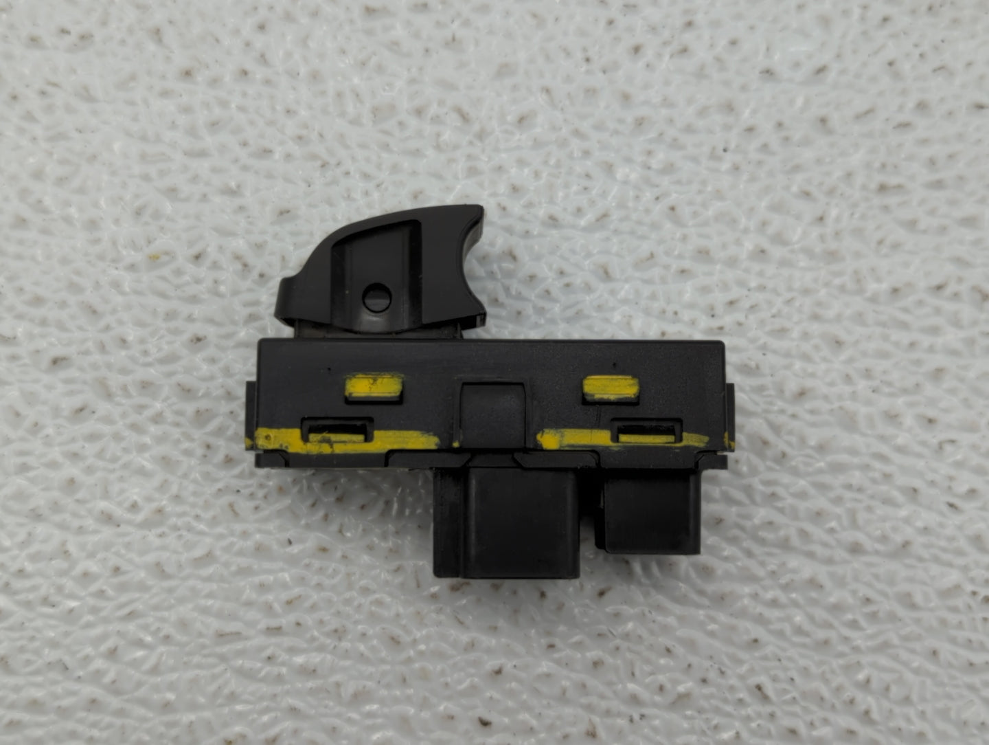 2007-2014 Chevrolet Tahoe Passenger Right Power Window Switch - Oemusedautoparts1.com