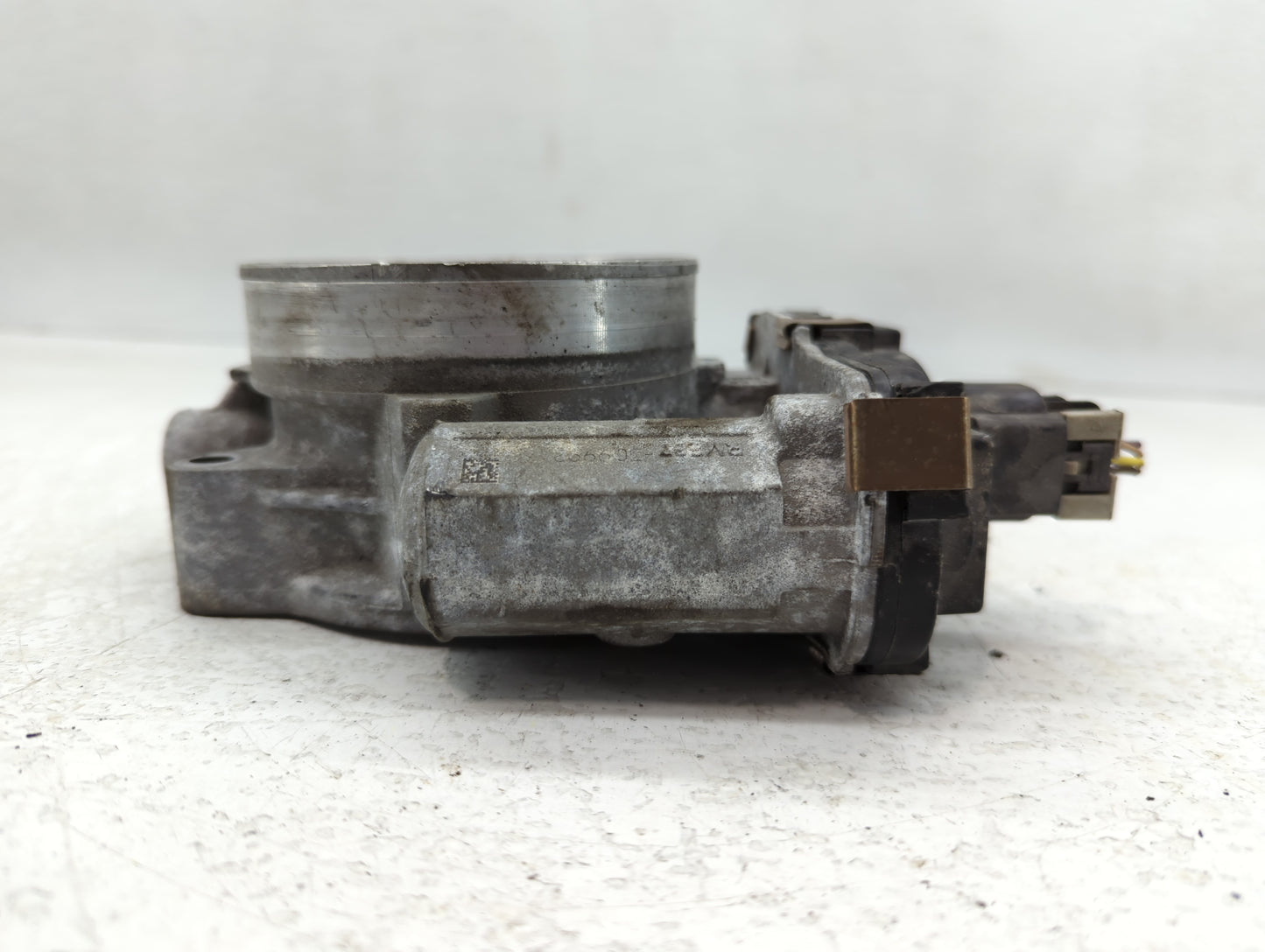 2009-2014 Chevrolet Tahoe Throttle Body P/N:RM327 3C9993 Fits Fits 2009 2010 2011 2012 2013 2014 2015 OEM Used Auto Parts - 