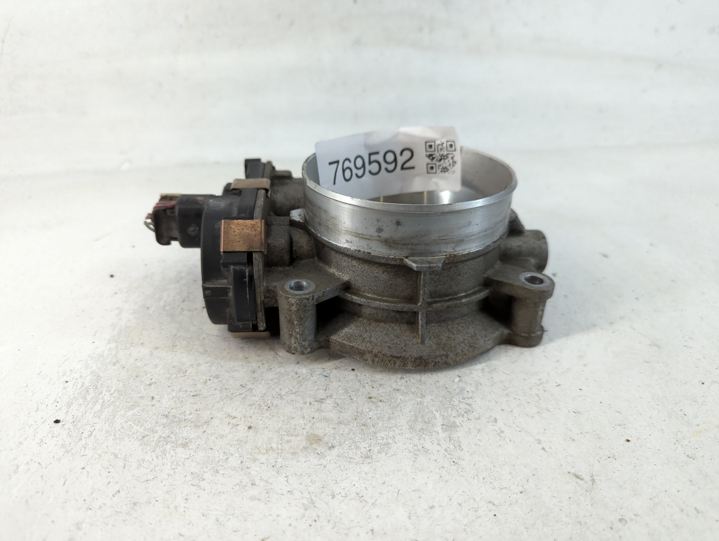 2009-2014 Chevrolet Tahoe Throttle Body P/N:RME87-3C9992 Fits Fits 2009 2010 2011 2012 2013 2014 2015 OEM Used Auto Parts - 