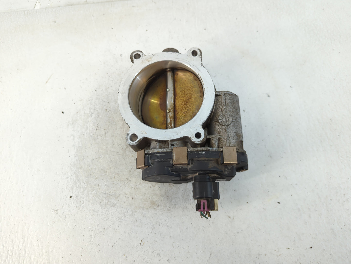 2009-2014 Chevrolet Tahoe Throttle Body P/N:RME87-3C9992 Fits Fits 2009 2010 2011 2012 2013 2014 2015 OEM Used Auto Parts - 