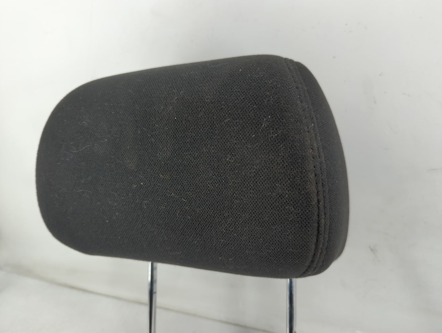 2010-2011 Chevrolet Tahoe Headrest Head Rest Front Driver Passenger Seat Fits Fits 2010 2011 OEM Used Auto Parts - Oemusedau