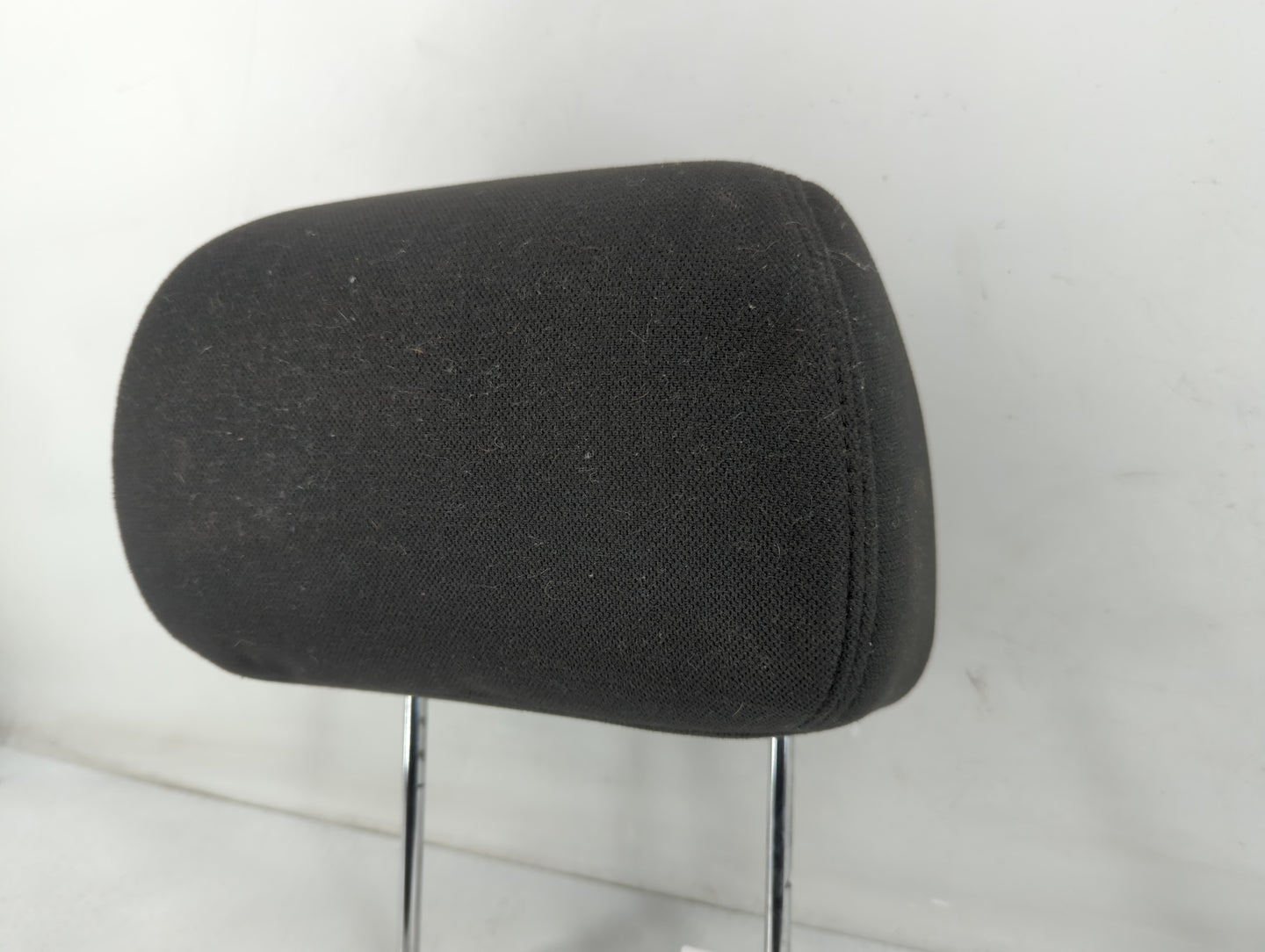 2010-2011 Chevrolet Tahoe Headrest Head Rest Front Driver Passenger Seat Fits Fits 2010 2011 OEM Used Auto Parts - Oemusedau