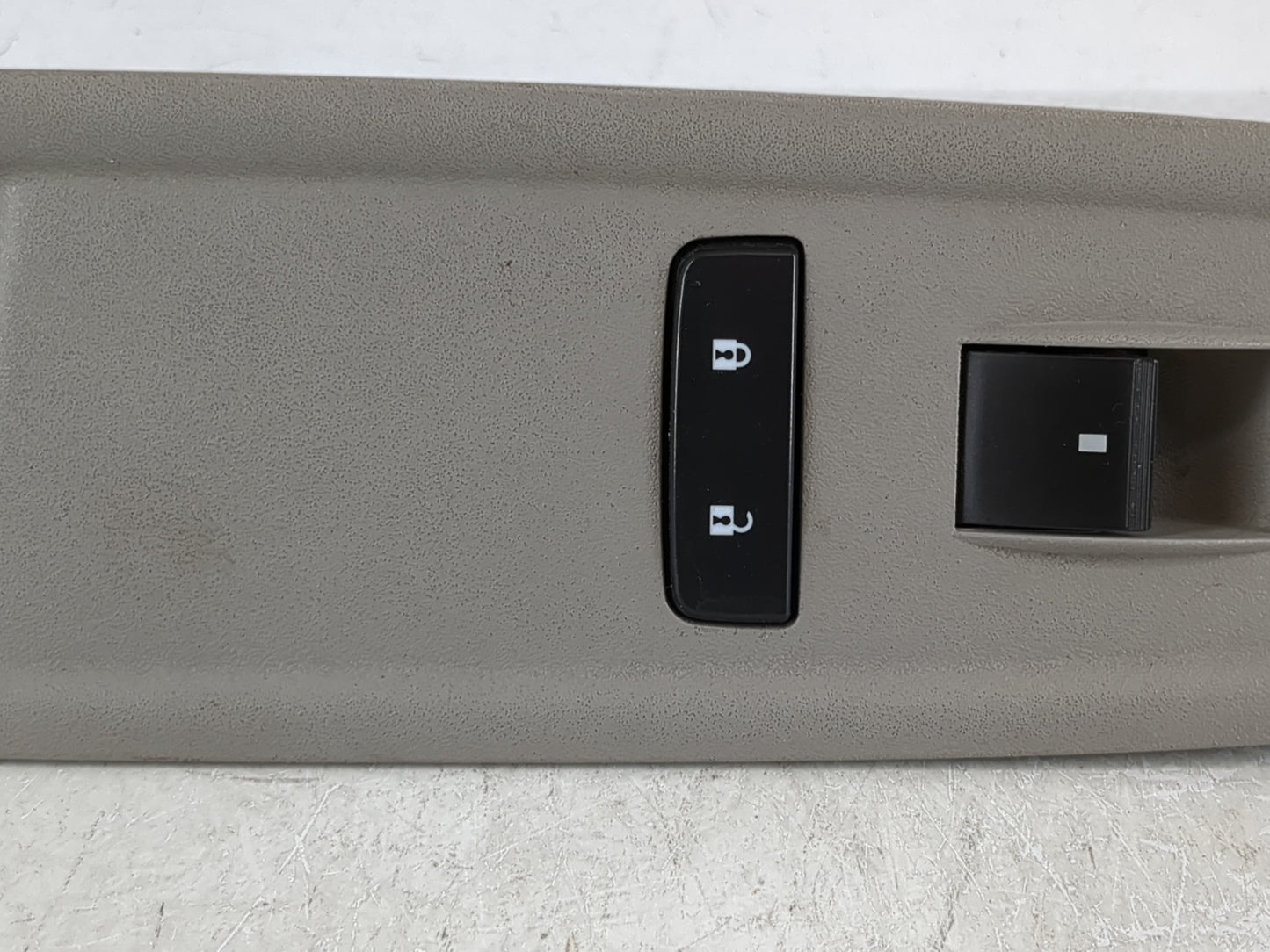 2011 Chevrolet Traverse Passenger Right Power Window Switch 25868362 - Oemusedautoparts1.com