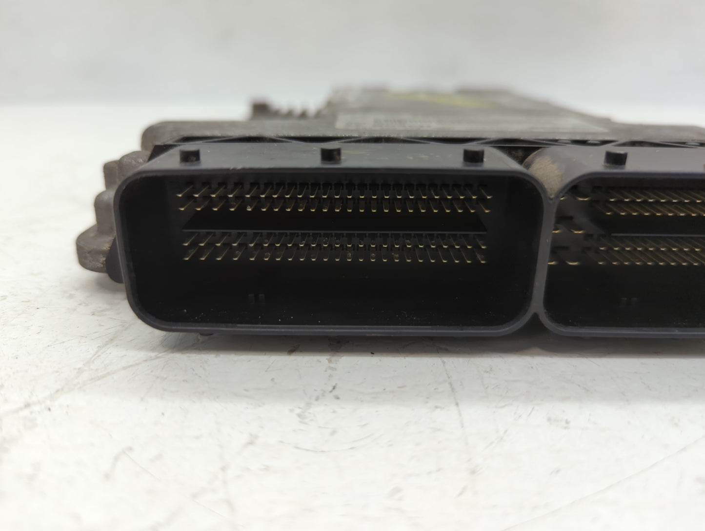 2011 Chevrolet Traverse PCM Engine Control Computer ECU ECM PCU OEM P/N:E69 12635019 Fits Fits 2010 OEM Used Auto Parts - Oe