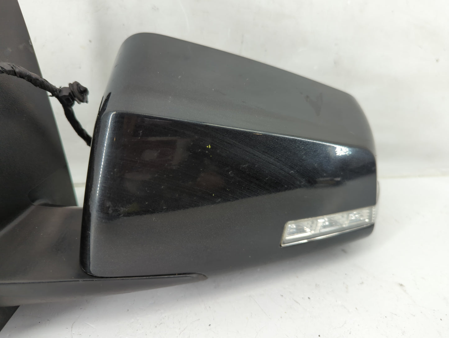 2011 Chevrolet Traverse Driver Side View Mirror - Left Door Mirror OEM Used - Oemusedautoparts1.com