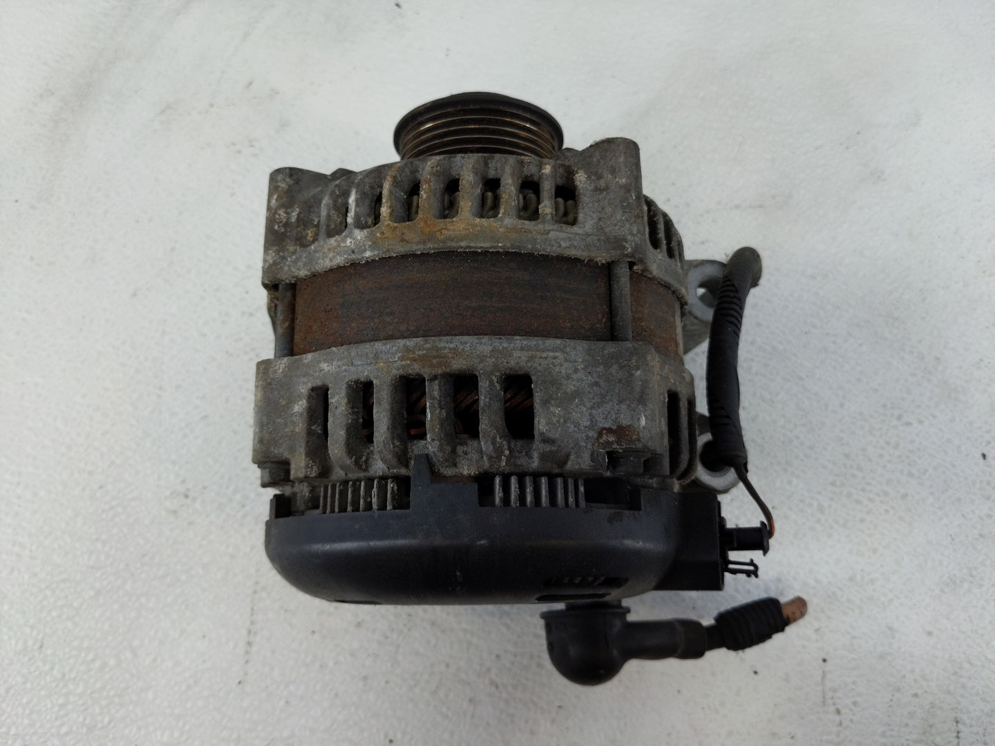 2013 Chevrolet Traverse Alternator Replacement Generator Charging Assembly Engine OEM P/N:20838975 Fits OEM Used Auto Parts 