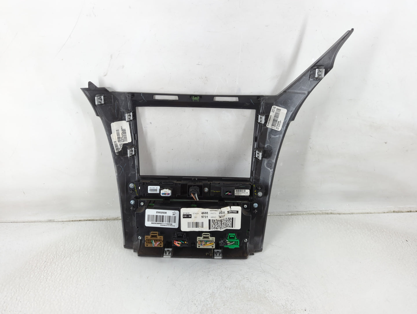 2011 Chevrolet Traverse Climate Control Module Temperature AC/Heater Replacement Fits OEM Used Auto Parts - Oemusedautoparts