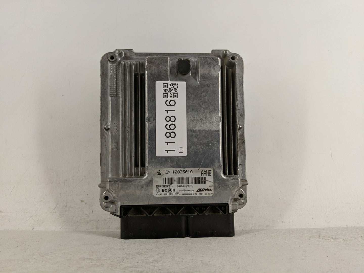 2011 Chevrolet Traverse PCM Engine Control Computer ECU ECM PCU OEM P/N:0 261 S02 773 Fits Fits 2010 OEM Used Auto Parts - O