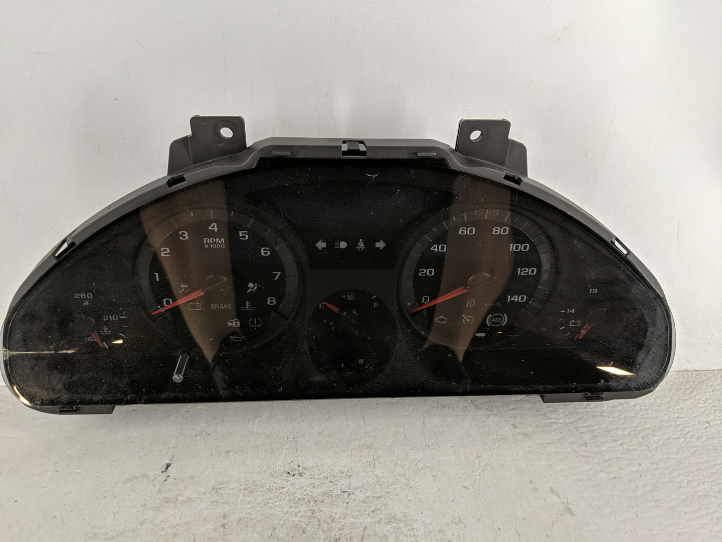 2011 Chevrolet Traverse Instrument Cluster Speedometer Gauges P/N:28241332 20907547 Fits OEM Used Auto Parts - Oemusedautopa