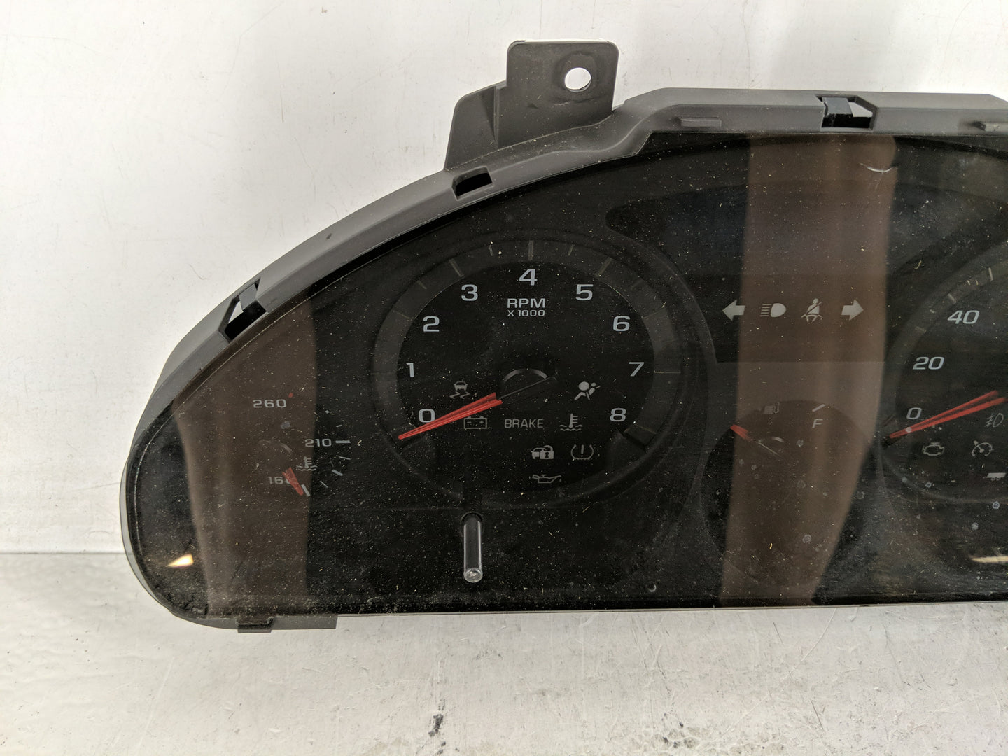 2011 Chevrolet Traverse Instrument Cluster Speedometer Gauges P/N:28241332 20907547 Fits OEM Used Auto Parts - Oemusedautopa