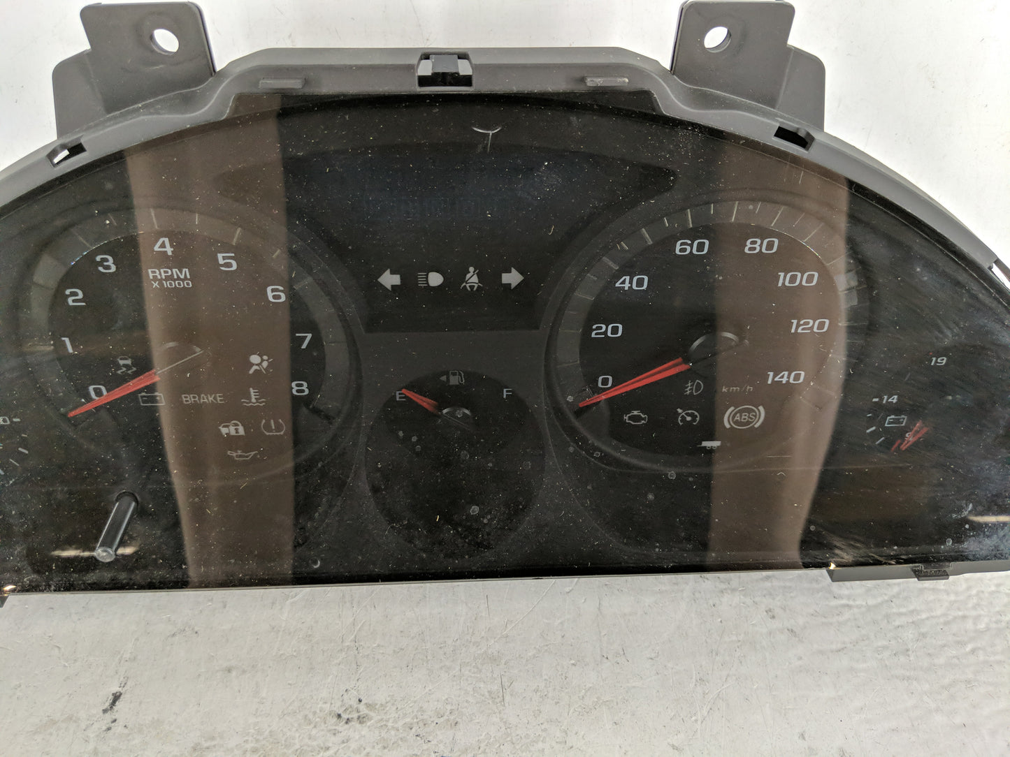 2011 Chevrolet Traverse Instrument Cluster Speedometer Gauges P/N:28241332 20907547 Fits OEM Used Auto Parts - Oemusedautopa