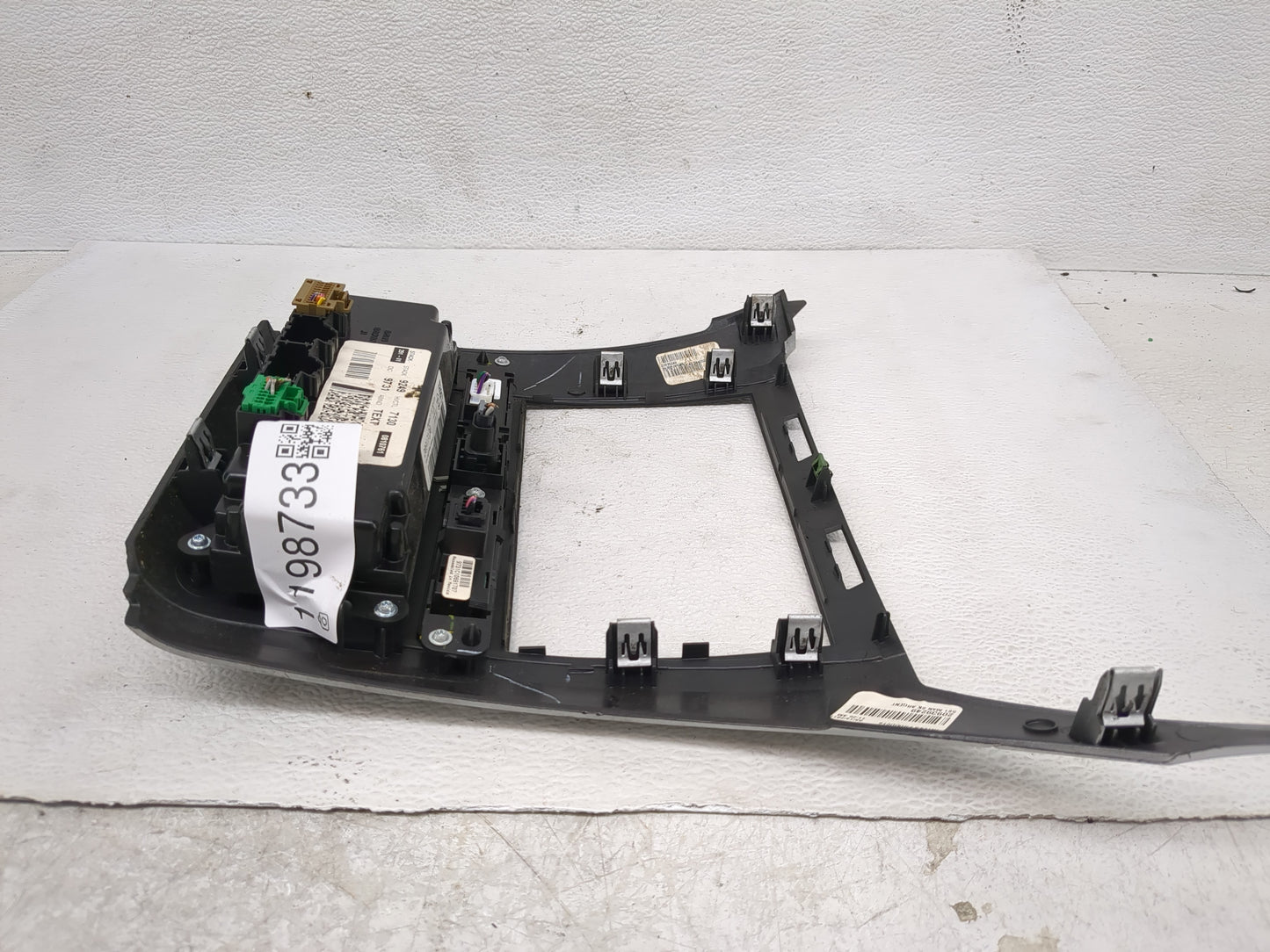 2011 Chevrolet Traverse Climate Control Module Temperature AC/Heater Replacement P/N:20917130 Fits OEM Used Auto Parts - Oem