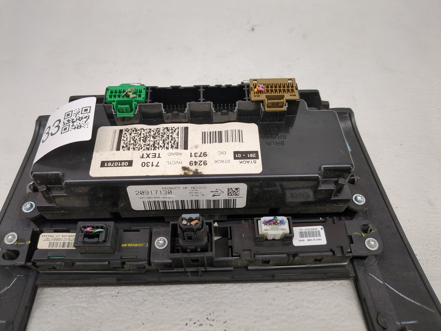 2011 Chevrolet Traverse Climate Control Module Temperature AC/Heater Replacement P/N:20917130 Fits OEM Used Auto Parts - Oem