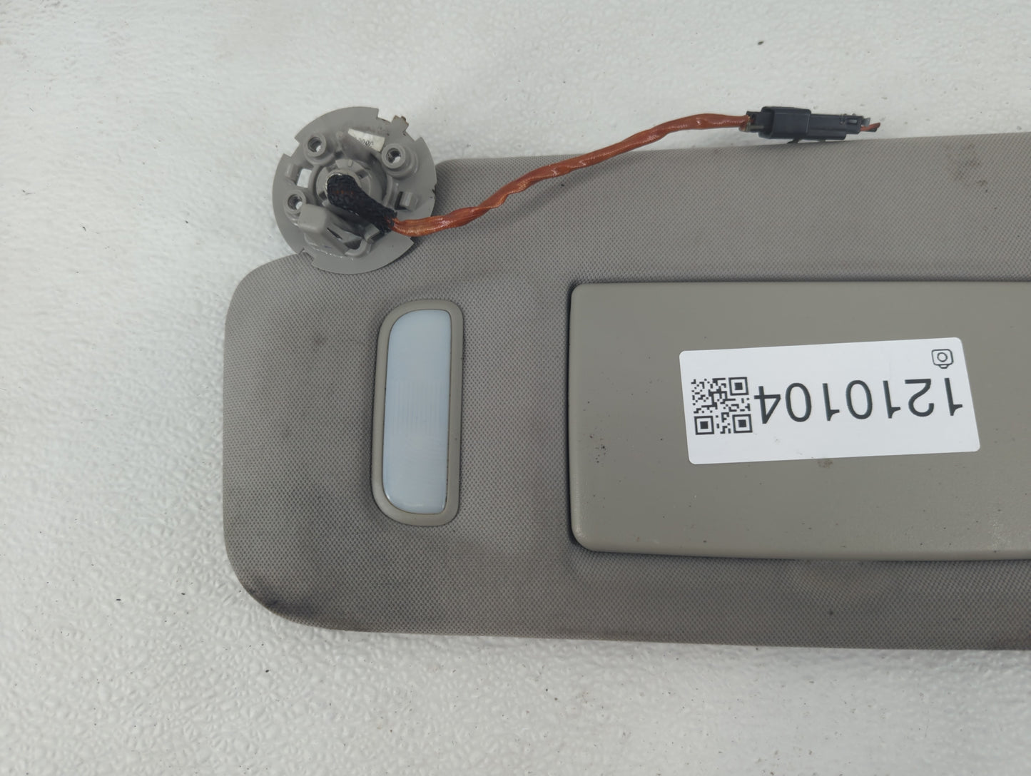 2011 Chevrolet Traverse Sun Visor Shade Replacement Driver Left Mirror Fits OEM Used Auto Parts - Oemusedautoparts1.com