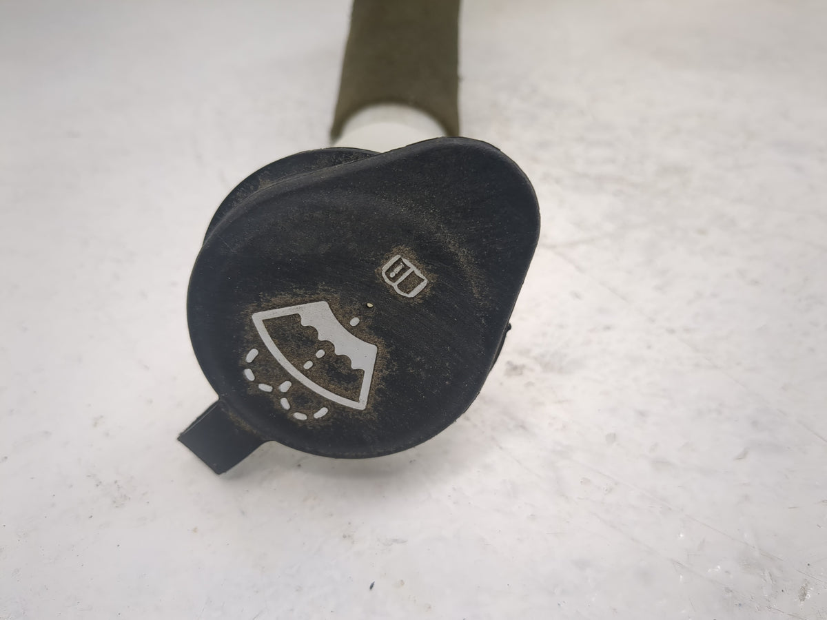 Chevrolet Traverse Windshield Washer Fluid Reservoir Bottle 1250425 - Oemusedautoparts1.com