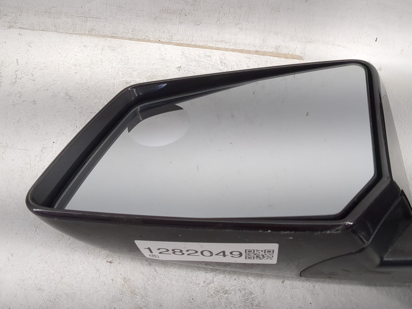 2011 Chevrolet Traverse Driver Side View Mirror - Left Door Mirror OEM Used - Oemusedautoparts1.com