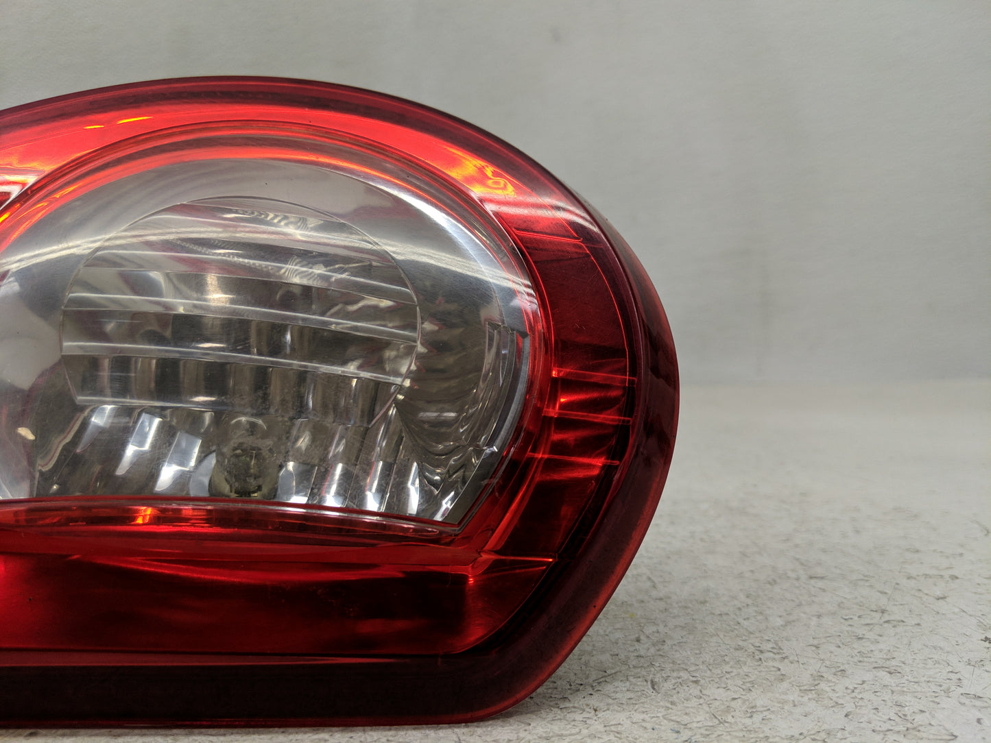 2011 Chevrolet Traverse Tail Light Assembly Passenger Right OEM P/N:25952323 Fits OEM Used Auto Parts - Oemusedautoparts1.co