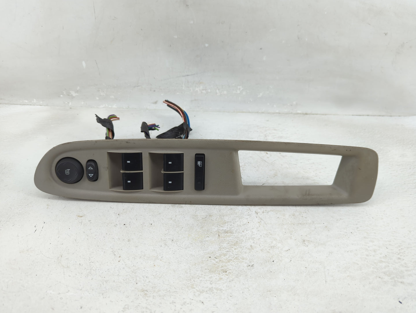 2011 Chevrolet Traverse Master Power Window Switch Replacement Driver Side Left P/N:20901291 Fits OEM Used Auto Parts - Oemu