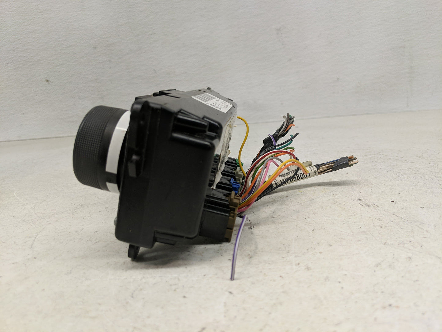 2011 Chevrolet Traverse Climate Control Module Temperature AC/Heater Replacement P/N:20917130 Fits OEM Used Auto Parts - Oem