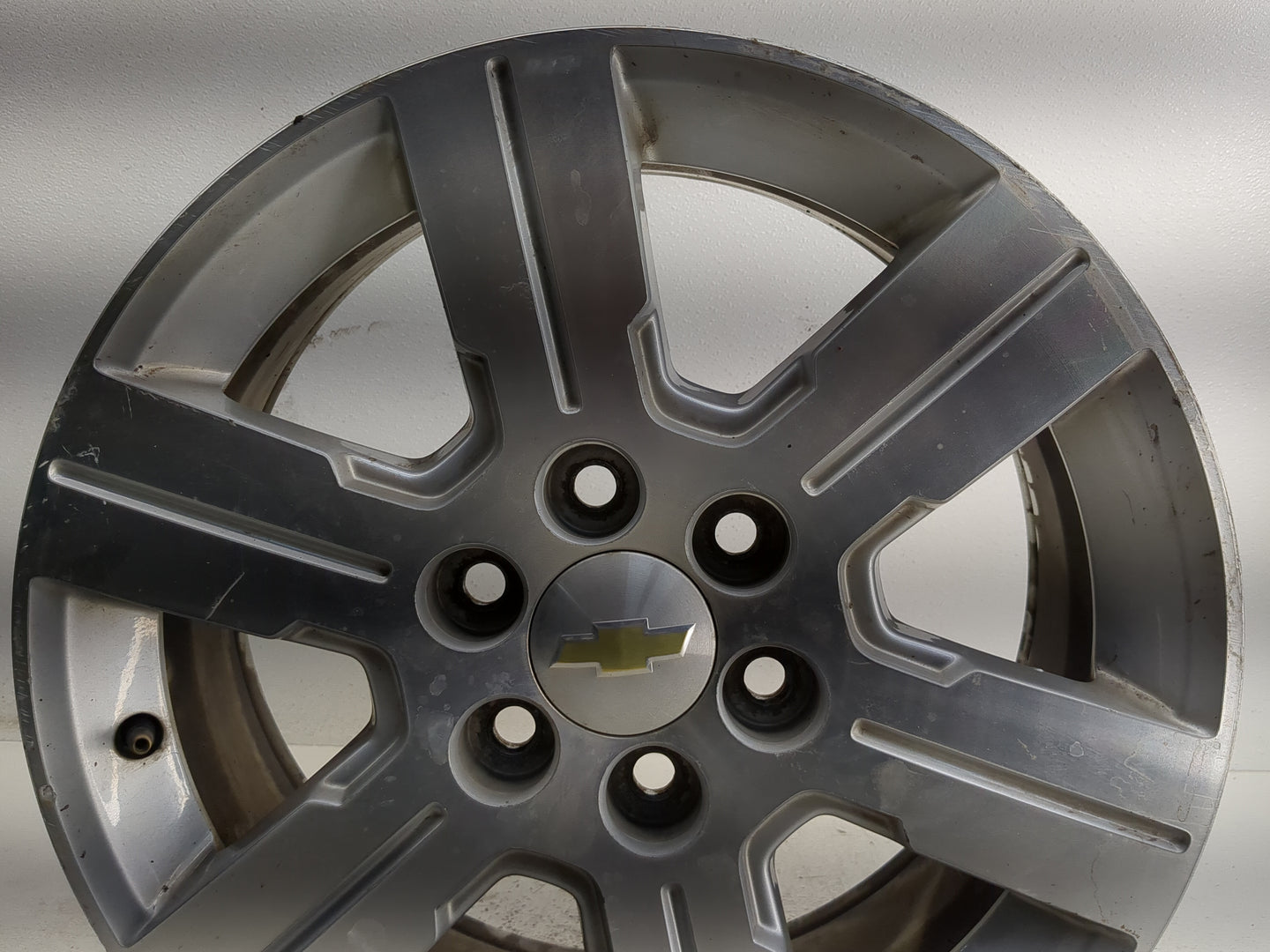 2011 Chevrolet Traverse Oem Wheel Rim 1308060 - Oemusedautoparts1.com