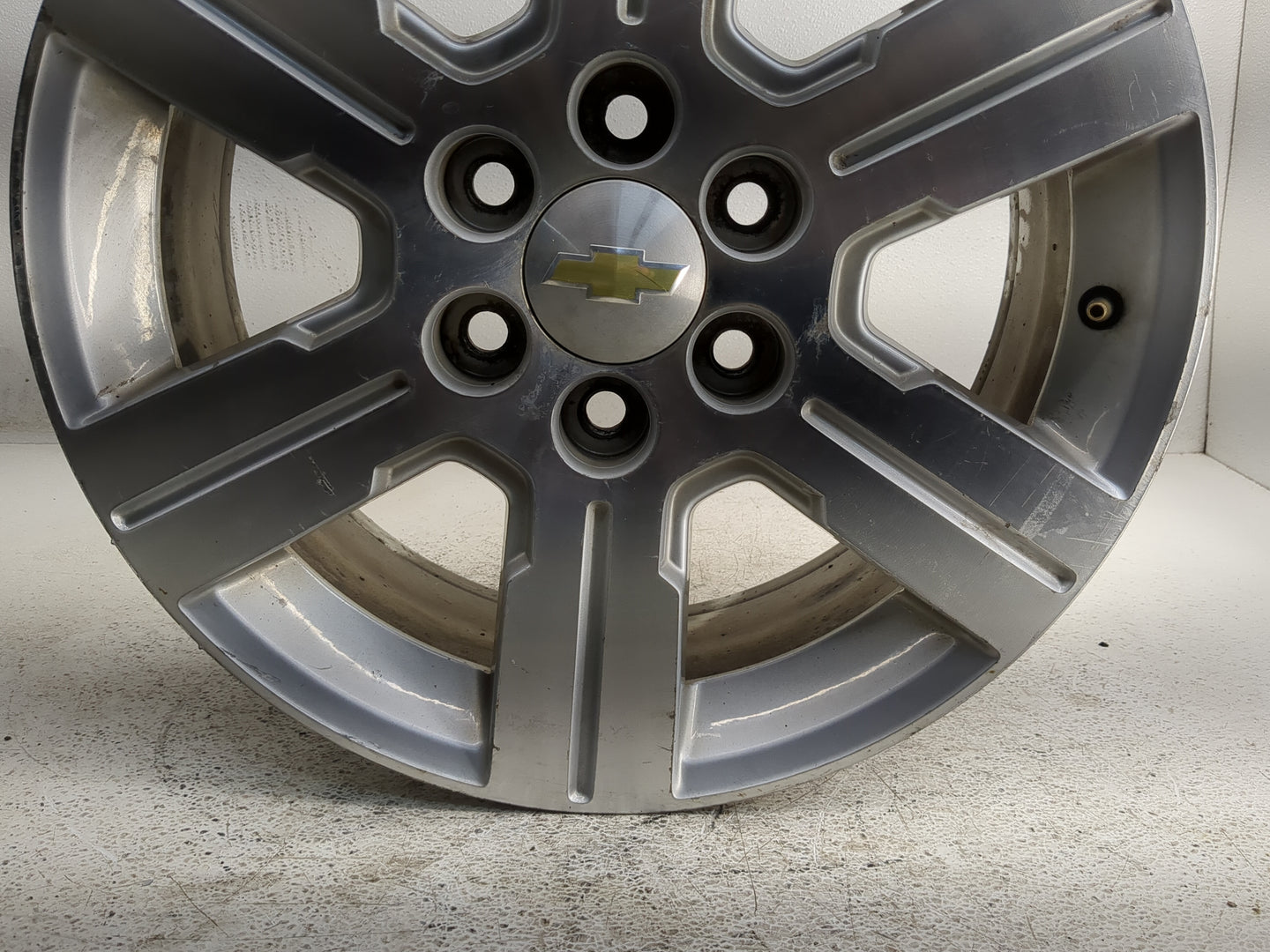 2011 Chevrolet Traverse Oem Wheel Rim 1308061 - Oemusedautoparts1.com
