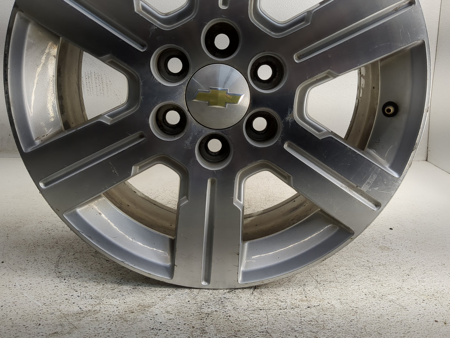 2011 Chevrolet Traverse Oem Wheel Rim 1308061 - Oemusedautoparts1.com