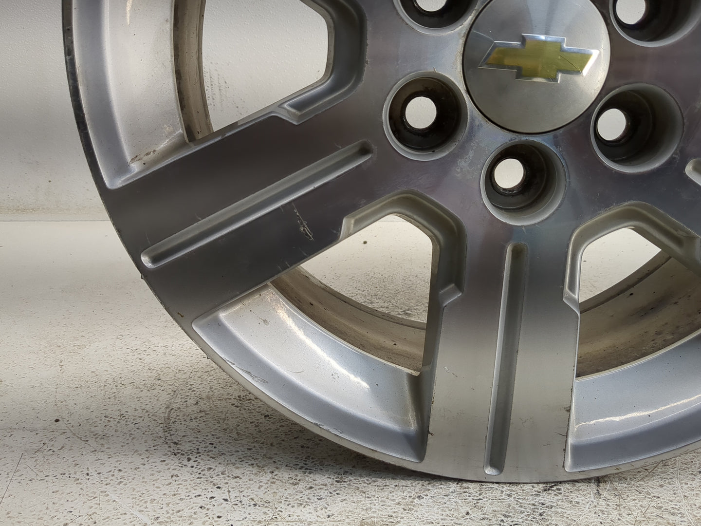 2011 Chevrolet Traverse Oem Wheel Rim 1308061 - Oemusedautoparts1.com